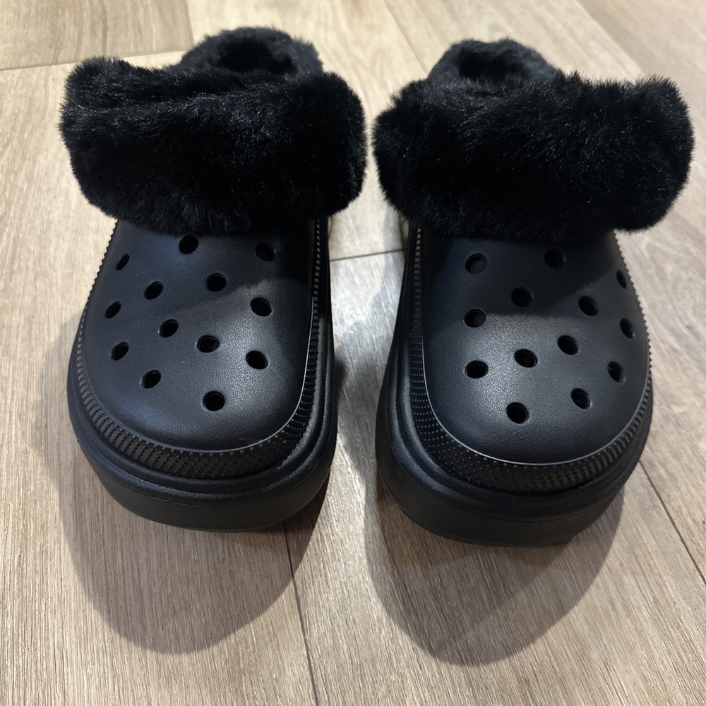 CROCS STOMP Lined Black Clogs Fuzzy Slip On Chunky‎ Comfort Shoes Men's 11 NWOT